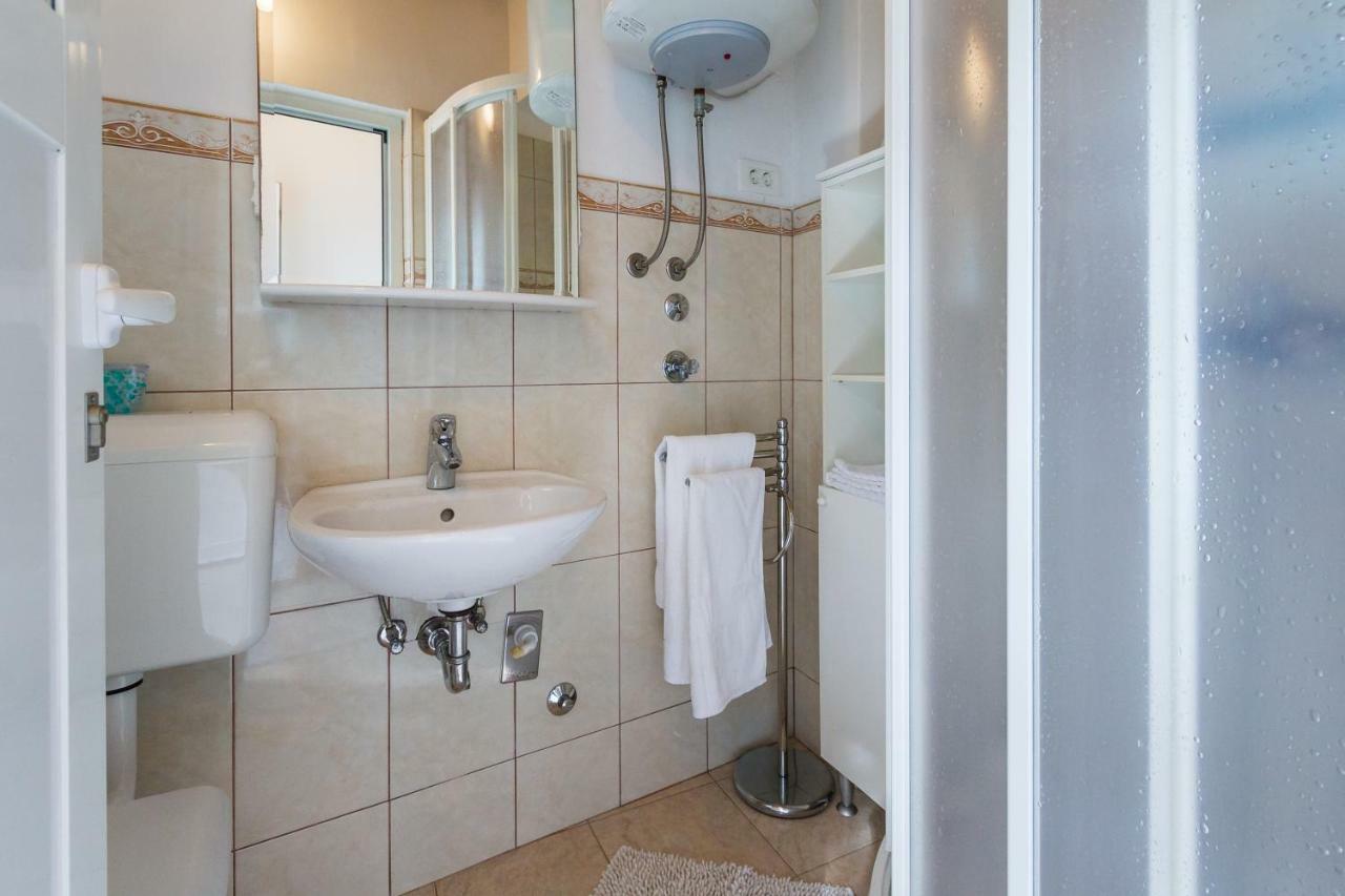 Beach Apartment M & B Poljana  Exterior photo